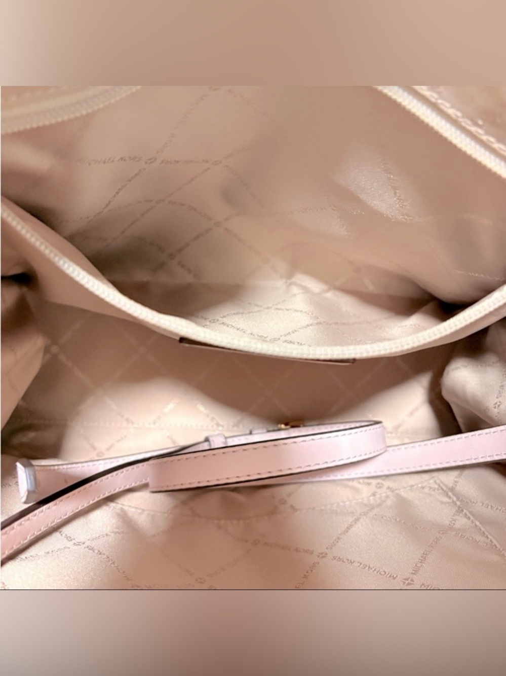 NWOT - Michael Kors Pink Mirella Tote Bag / Crossbody - Picture 3 of 7